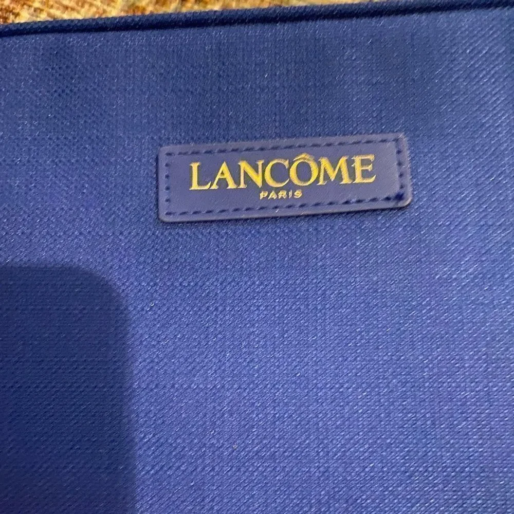 HP✨🎉(NWOT) Lancôme cosmetic bag